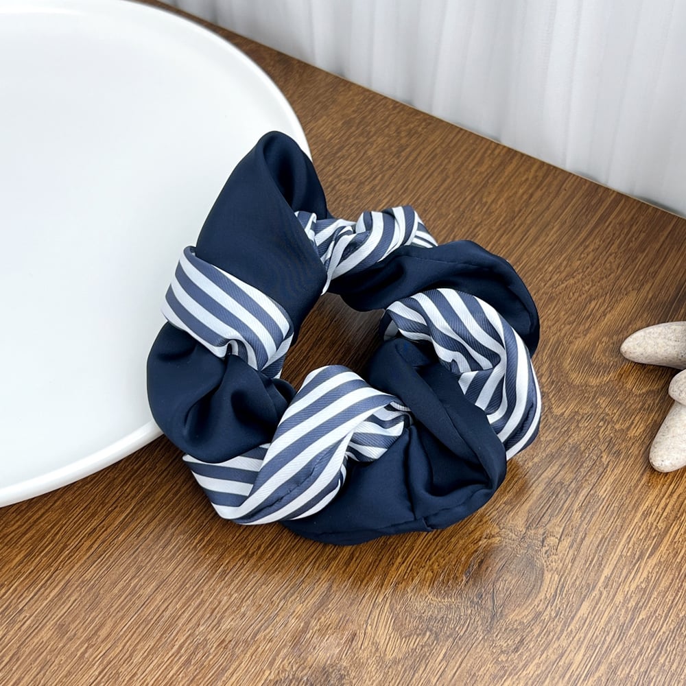 1 Piece Daily Assorted Colors Strip Synthetic Fiber Women's Scrunchies 