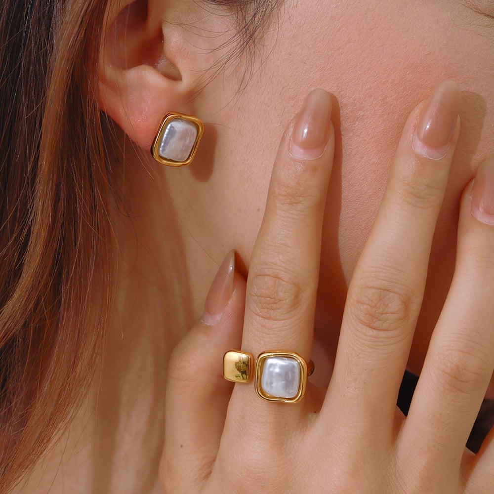 1 Pair Classic Oval Stainless Steel Gold Color Women's Stud Earrings h5Picture3