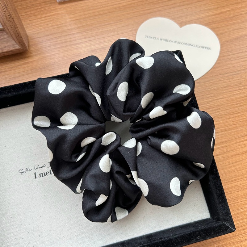 1 Paiece Simple Series Elegant Polka Dots Fabric Women's Scrunchies