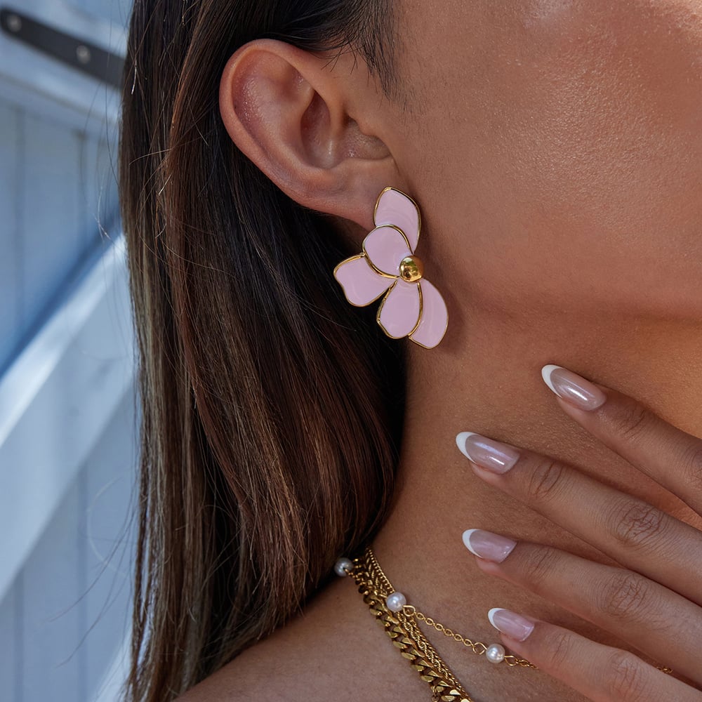 1 Pair Elegant Flower Stainless Steel Gold Color Women's Stud Earrings h5Picture3