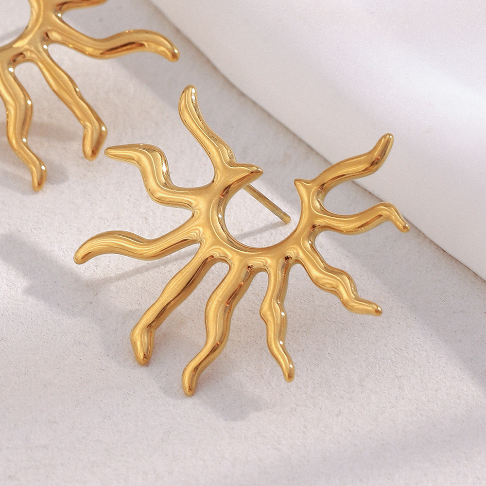 1 Pair Simple Series Vacation Sun Stainless Steel  Gold Color Women's Stud Earrings h5Picture3