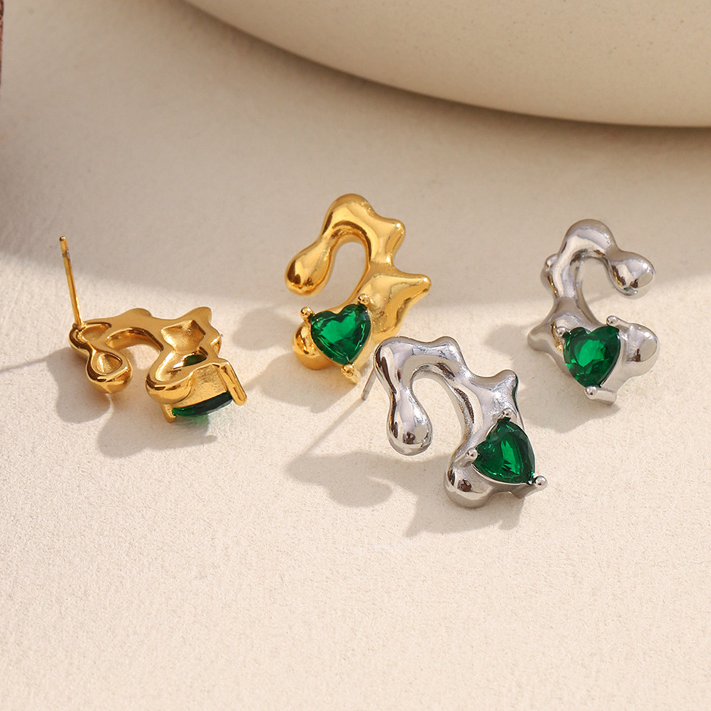 1 Pair Luxurious Series Heart Shape Stainless Steel Gold Color Women's Stud Earrings h5Picture5