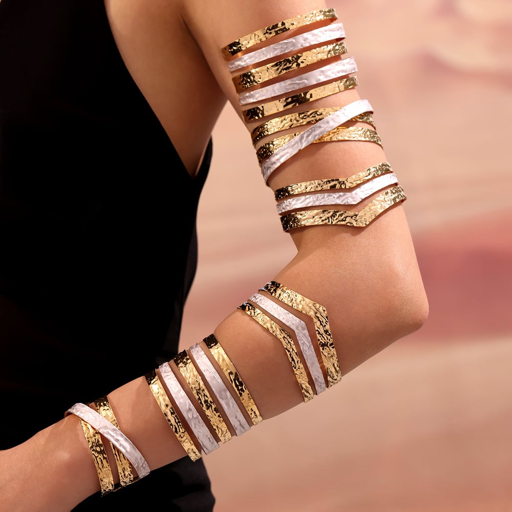 1 Piece Elegant Patchwork Stainless Steel Gold Color Women's Bangles h5Picture3