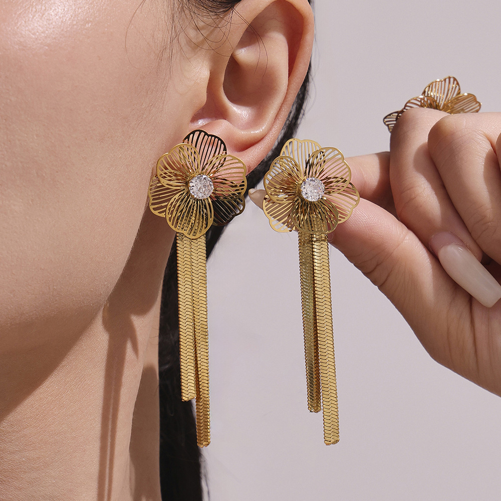 1 Piece Classic Flower Stainless Steel Gold Color Zircon Women's Jewelry Sets Picture6