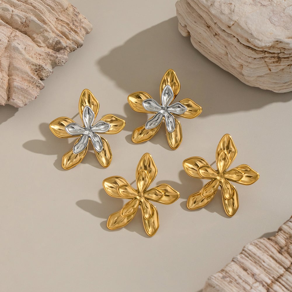 1 Pair Romantic Series Elegant Flower Stainless Steel  Gold Color  Women's Stud Earrings Picture3