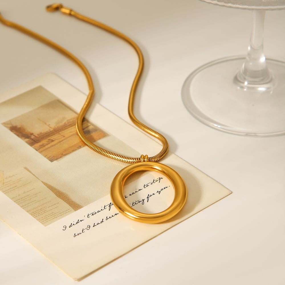 1 collar con colgante de acero inoxidable dorado con forma irregular para mujer Imagen5