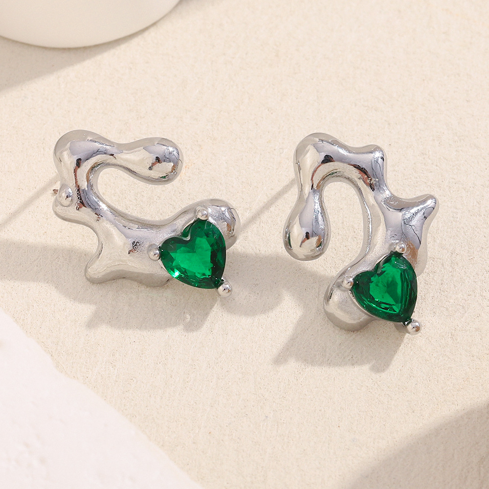 1 Pair Luxurious Series Heart Shape Stainless Steel Gold Color Women's Stud Earrings h5Picture4