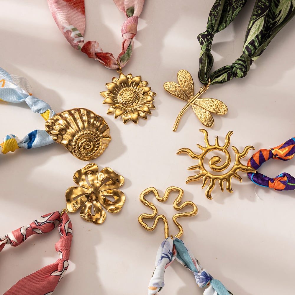 1 Piece Fabric Pendant Necklace Picture3