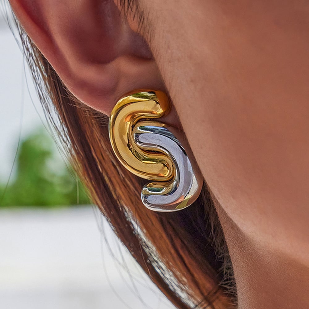 1 Pair Classic S Letter Stainless Steel Gold Color Women's Stud Earrings h5Picture2