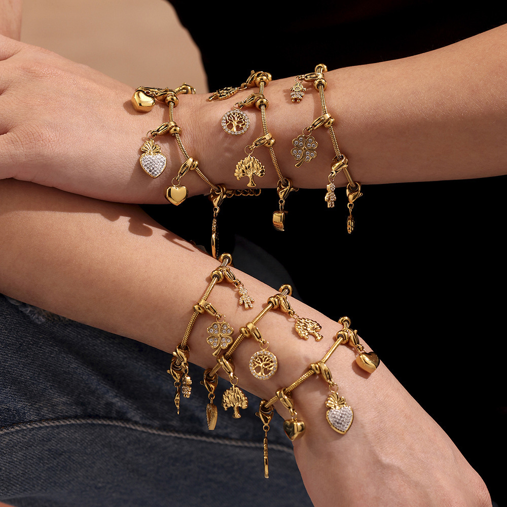 1 Stück einfaches Herz Edelstahl Goldfarben Damen Charm Armbänder Bild4