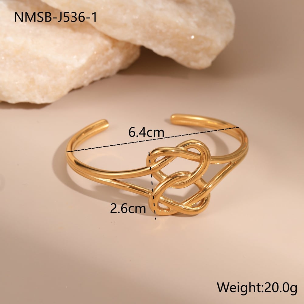 1 Piece Luxurious Series Elegant Heart Stainless Steel Cuff Bracelets