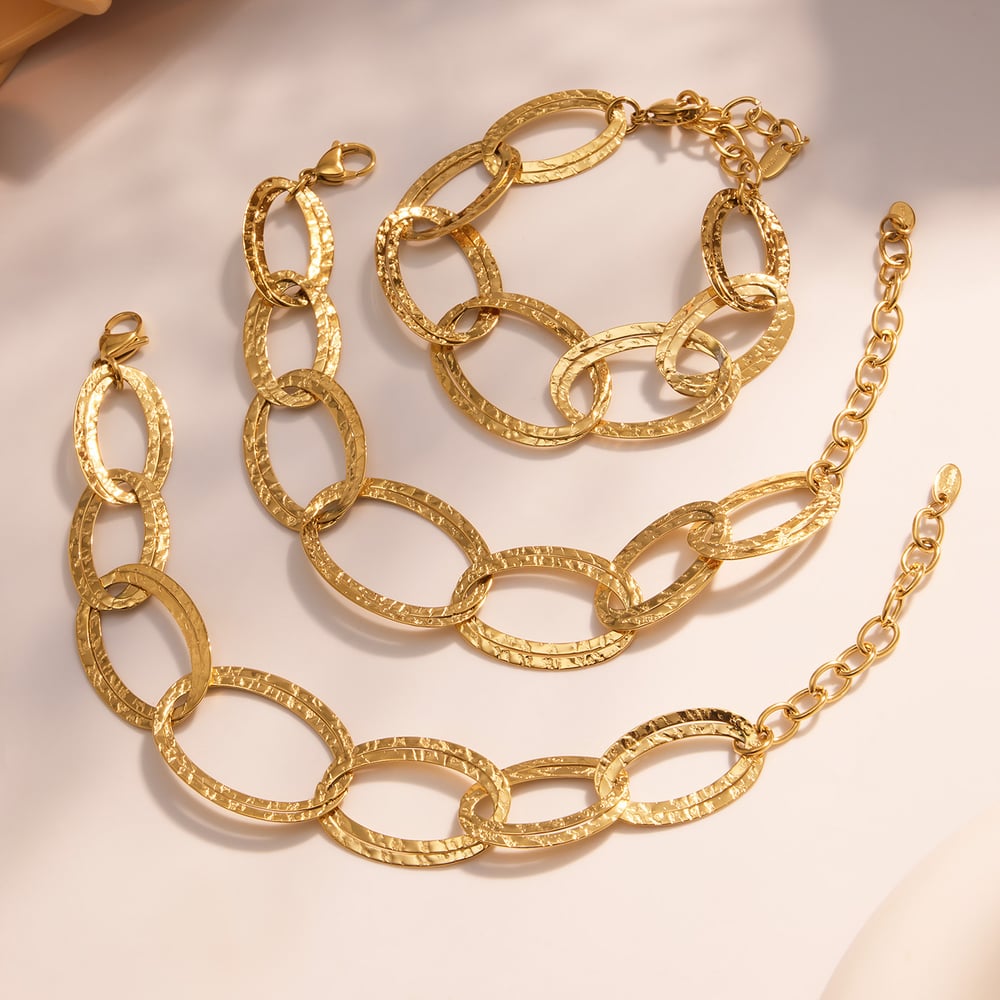 1 Piece Oval Hammer Pattern Stainless Steel Gold Color Women's Chunky Bracelets Picture4