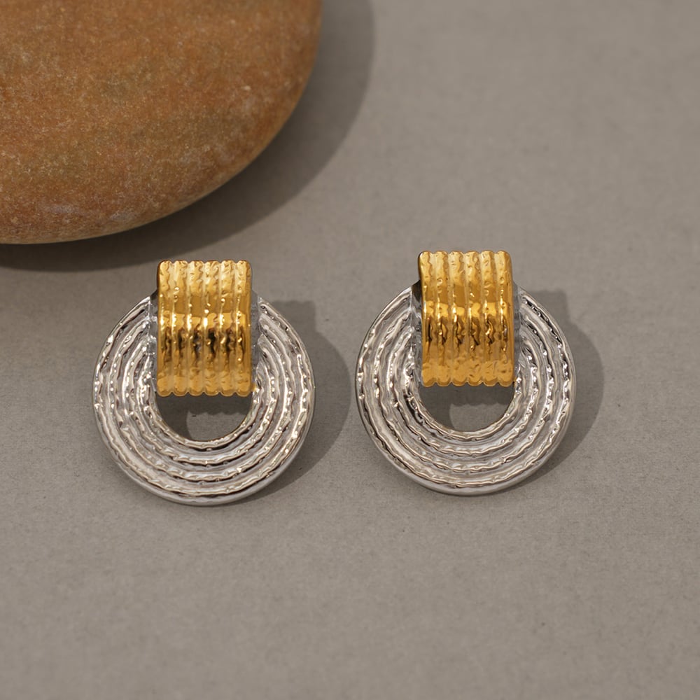 1 Pair of Elegant Multi Colored Round Stainless Steel Woemn's Stud Earrings h5Picture3