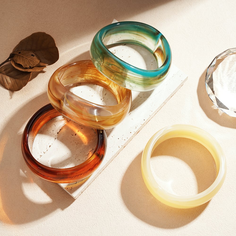 1 Stück einfache leichte Luxus unregelmäßige Farbverlauf Acryl Damen Armreifen h5Bild5