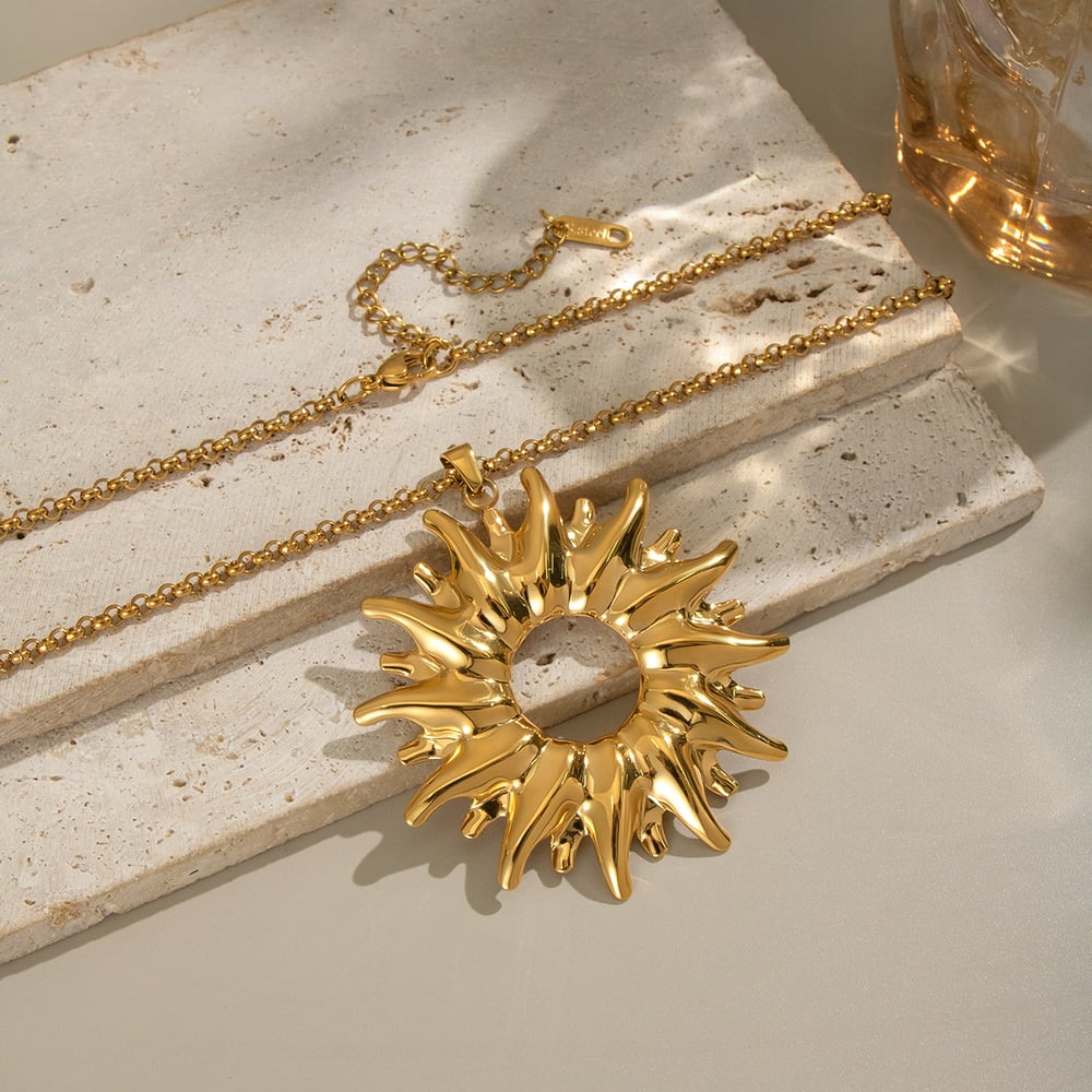 1 Piece Sun Stainless Steel Gold Color Pendant Necklace Picture3