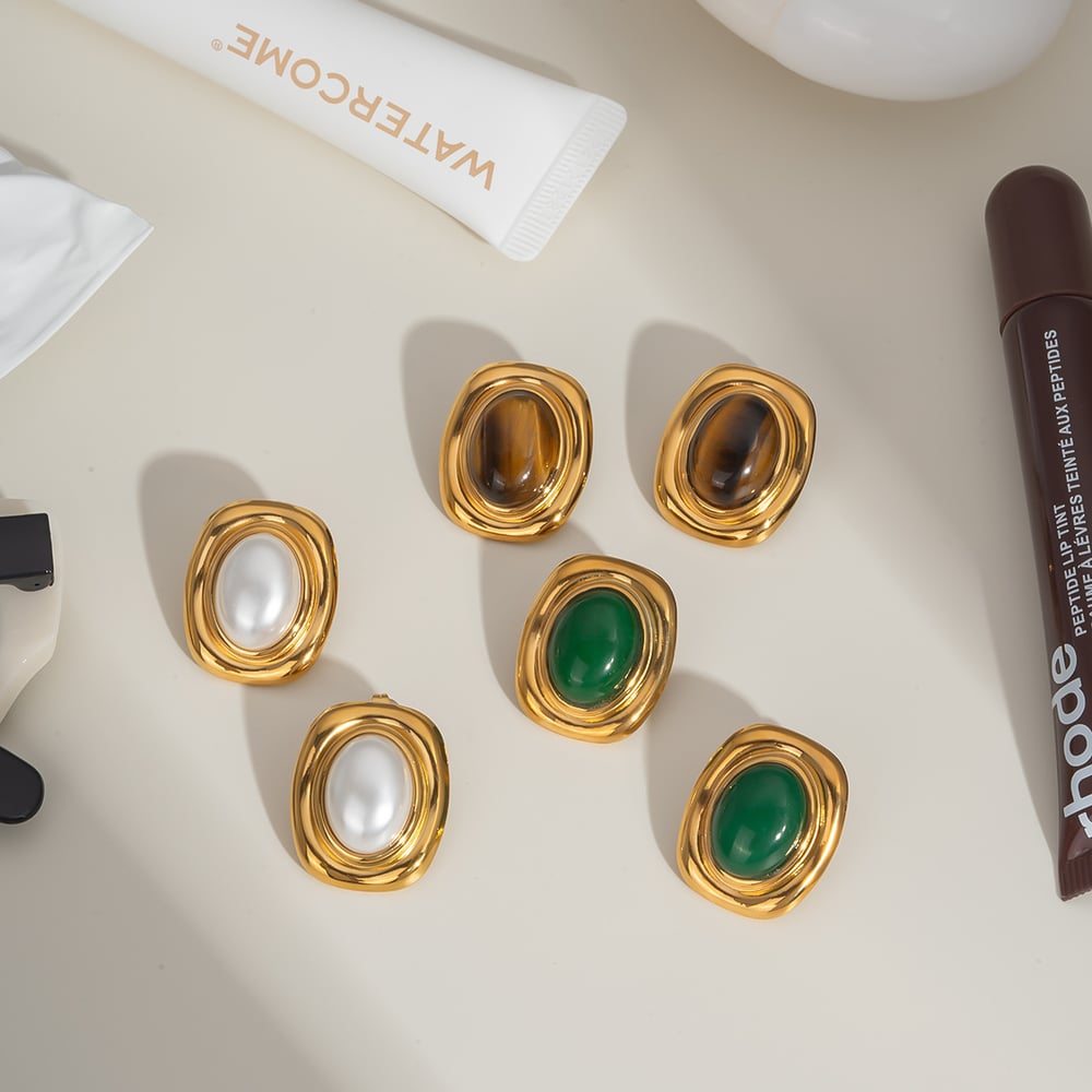 1 Paar klassische rechteckige Ohrstecker aus Edelstahl in Goldfarbe mit Natursteinperlen für Damen h5Bild3