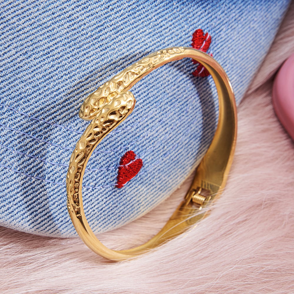 1 Piece Classic Hammer Pattern Stainless Steel Gold Color Women's Bangles h5Picture3