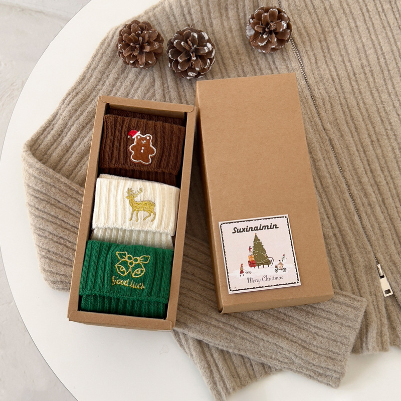 3 Piece Cotton Cute Gift Box Christmas Women's Mid-Calf Socks 