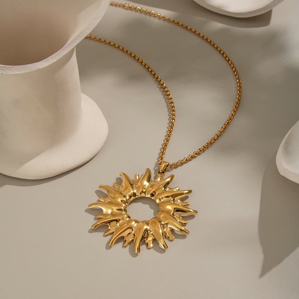 1 Piece Sun Stainless Steel Gold Color Pendant Necklace Picture4