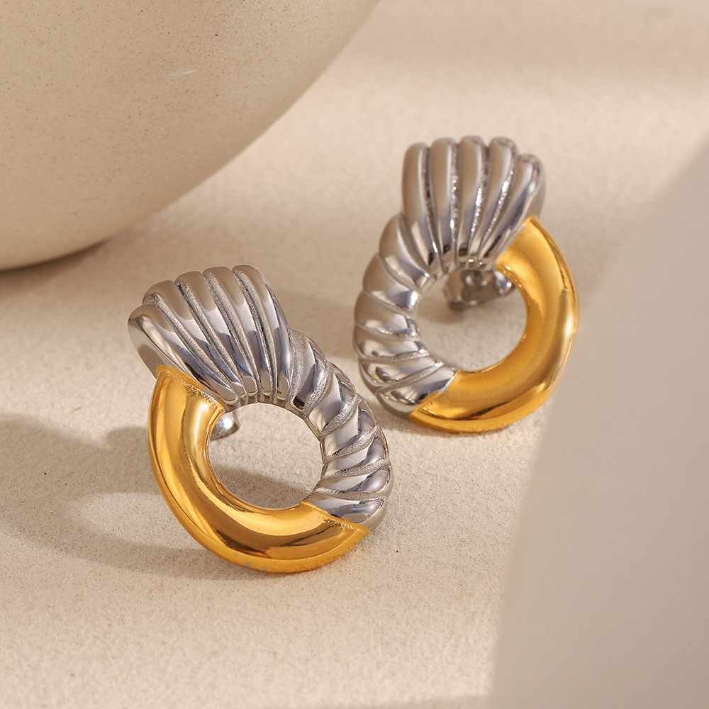 1 Pair Casual Circle Stainless Steel Gold Color Women's Stud Earrings h5Picture3