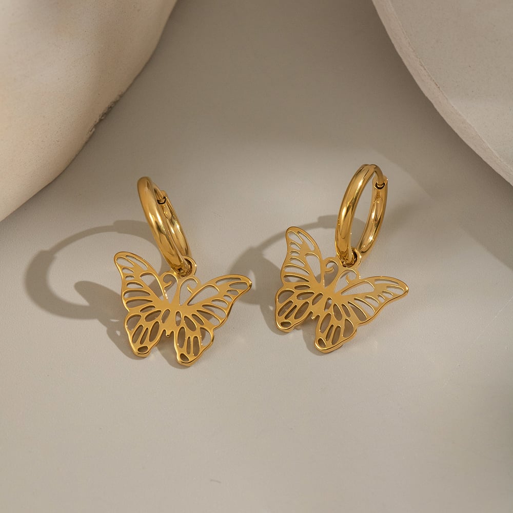 1 Paar romantische Schmetterlings-Ohrringe aus Edelstahl in Goldfarbe für Damen Bild4