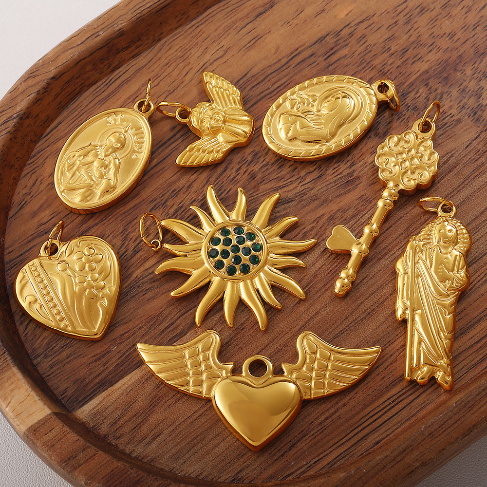 1 Piece Heart Stainless Steel Gold Color DIY Pendant Picture3