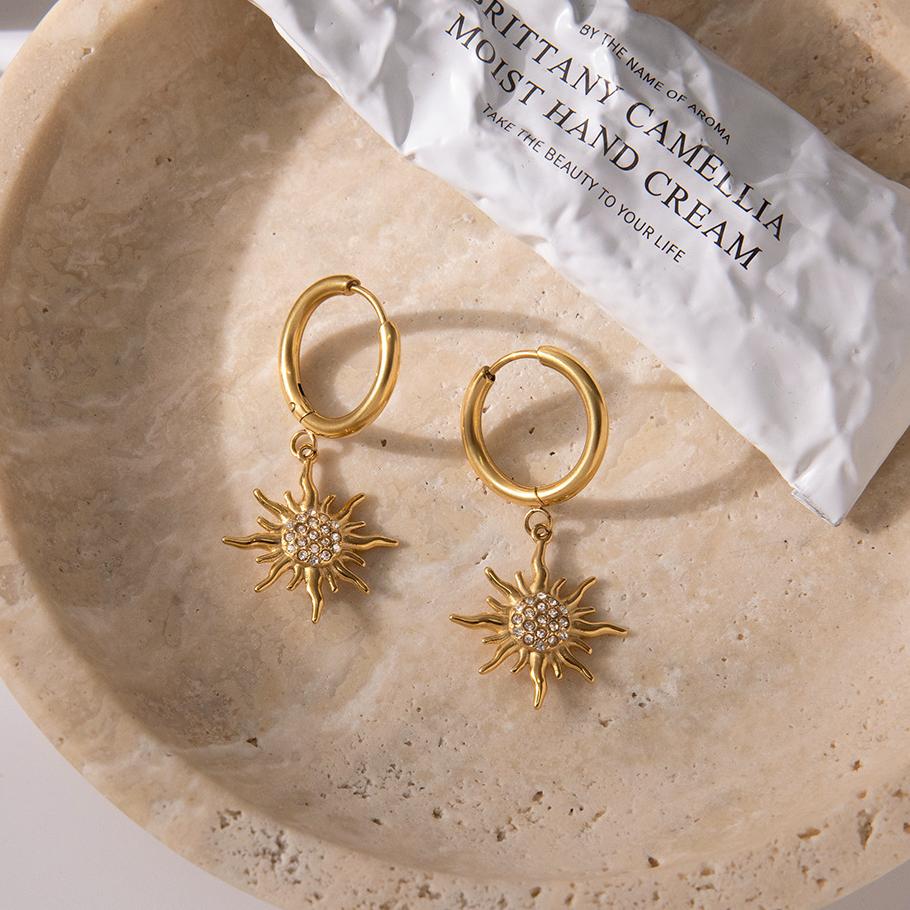 1 Pair Intricate Sun Stainless Steel Gold Color Women's Drop Earrings h5Picture3