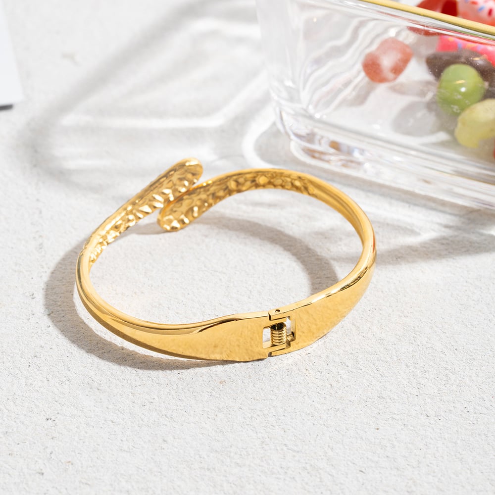 1 Piece Classic Hammer Pattern Stainless Steel Gold Color Women's Bangles h5Picture5