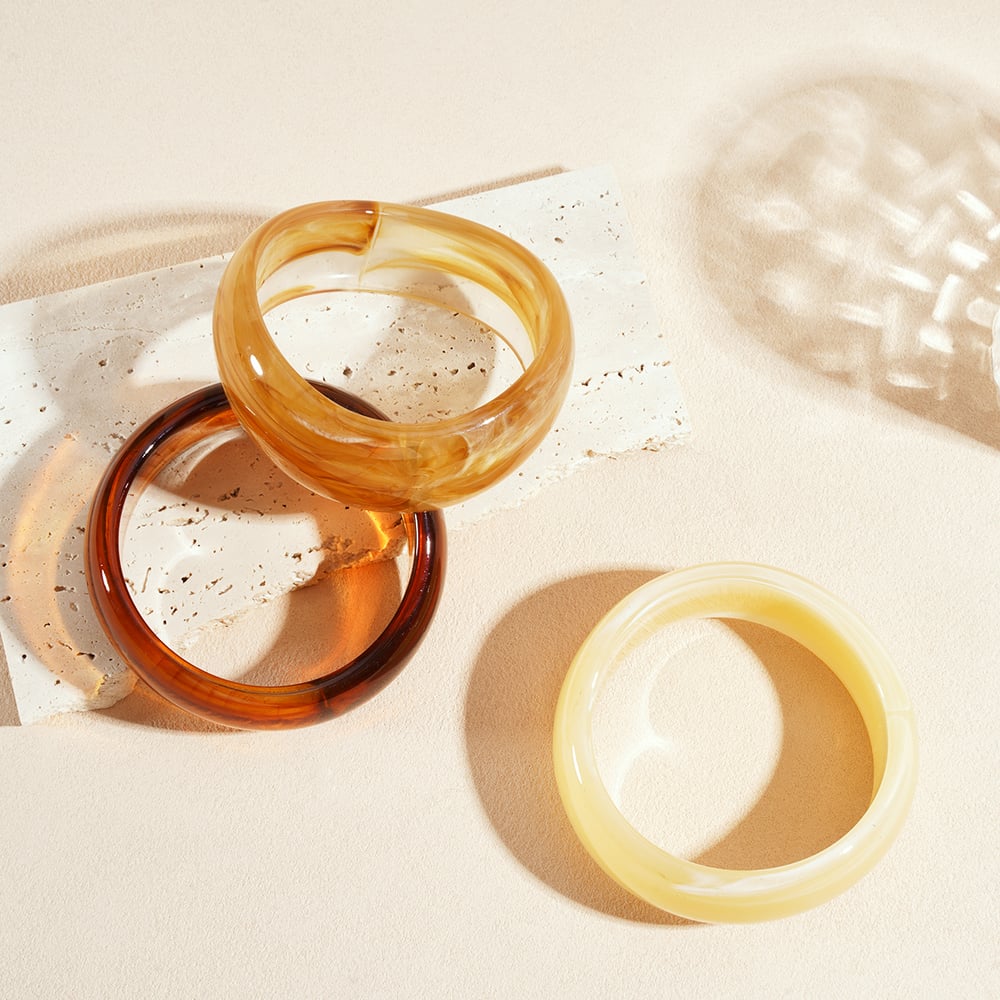 1 Stück einfache leichte Luxus unregelmäßige Farbverlauf Acryl Damen Armreifen h5Bild3