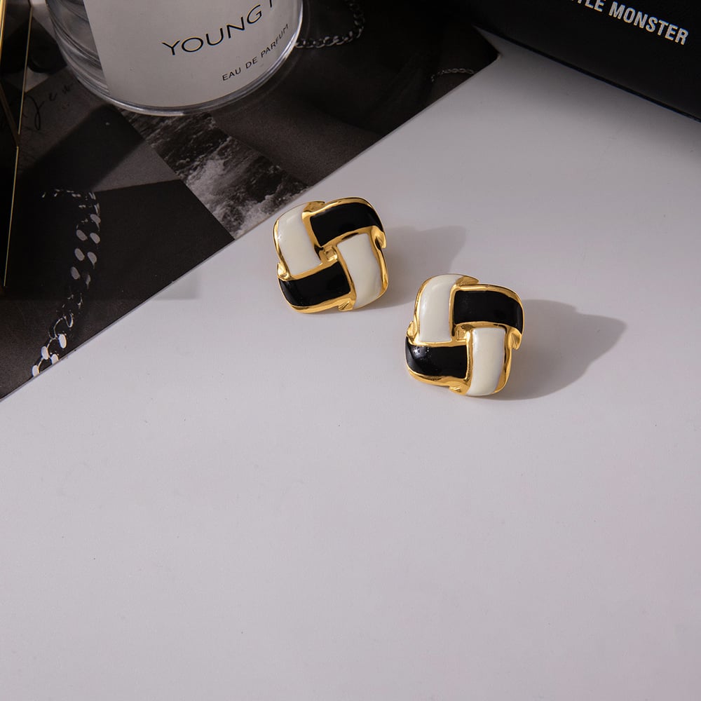 1 Pair Classic Checkerboard Stainless Steel Gold Color Women's Stud Earrings h5Picture5