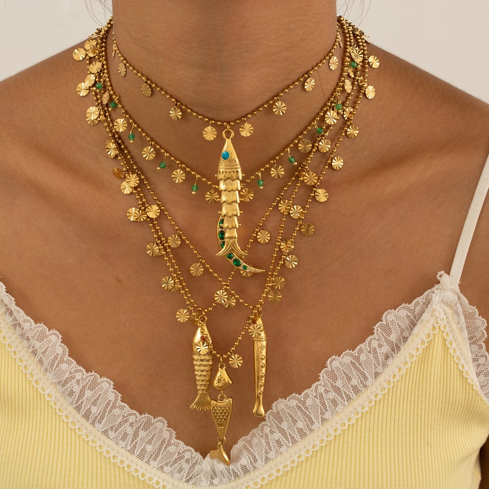 Collier avec pendentif en forme de poisson délicat en acier inoxydable couleur or pour femme, 1 pièce Image5