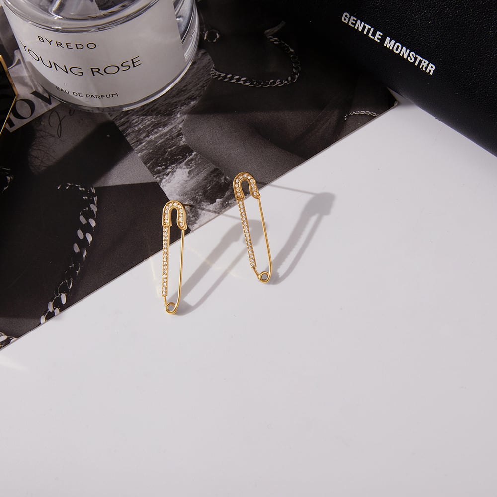 1 Pair Simple Paper Clip Shape Stainless Steel Gold Color Women's Stud Earrings h5Picture6