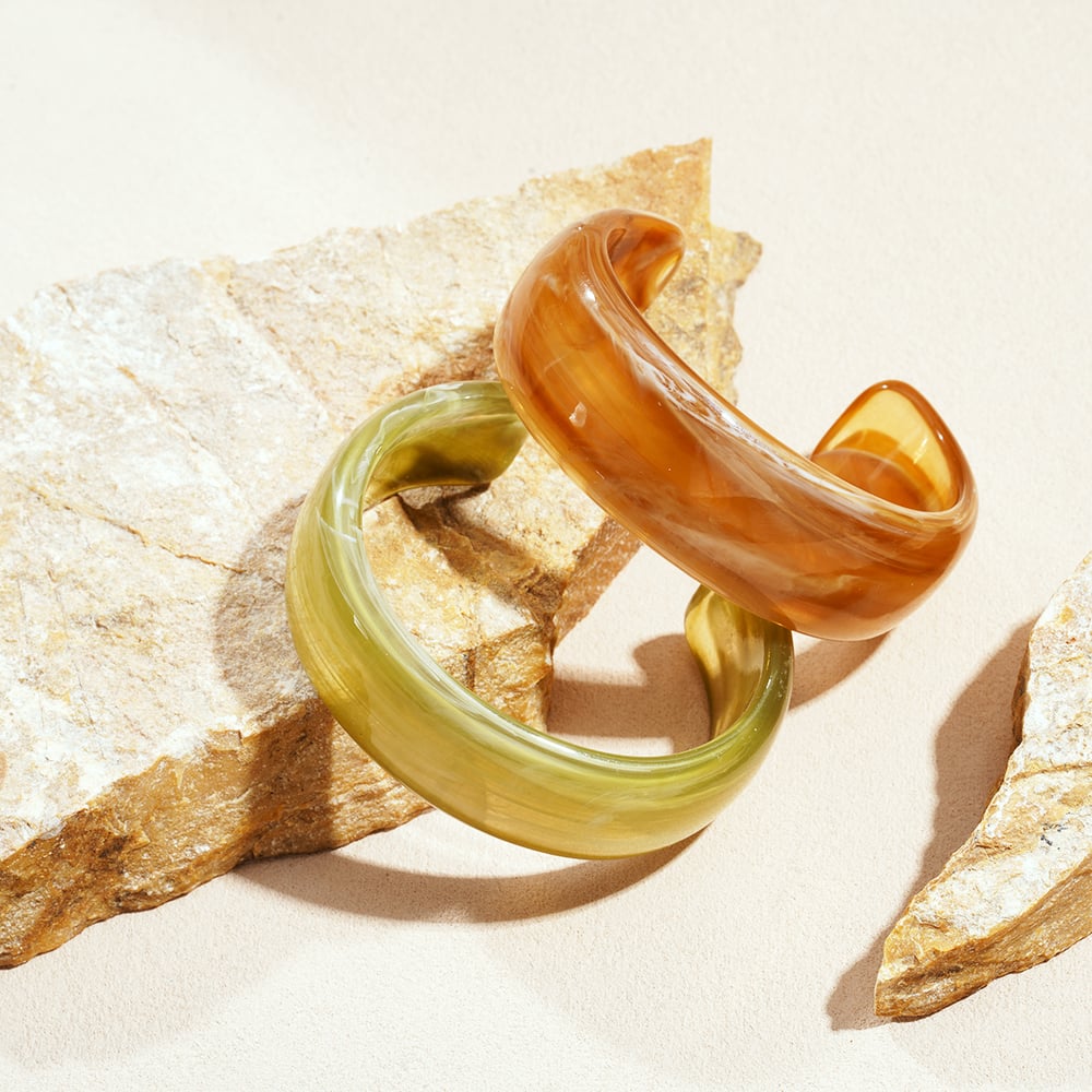 1 Stück einfache Manschettenarmbänder aus Acryl mit Farbverlauf für Damen h5Bild4