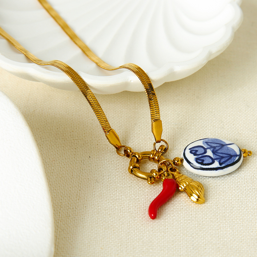 1 Piece Retro Flower Capsicum Stainless Steel Women's Pendant Necklaces h5Picture4