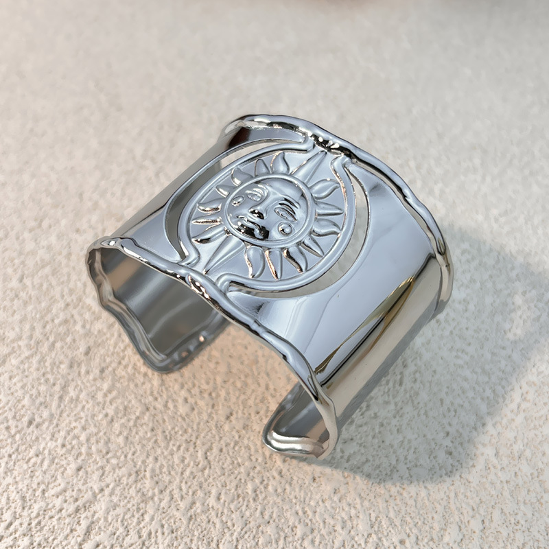 1 Piece Sun Stainless Steel Gold Color Cuff Bracelet Picture3