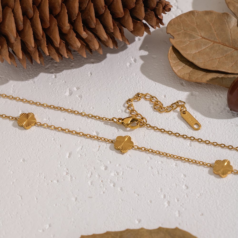 1 Piece Romantic Flower Stainless Steel Gold Color Pendant Necklace Picture4