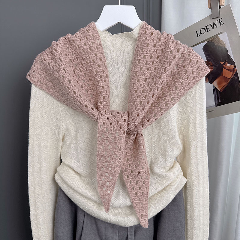 1 Piece Hollowed-out Triangular Scarf Shawl 