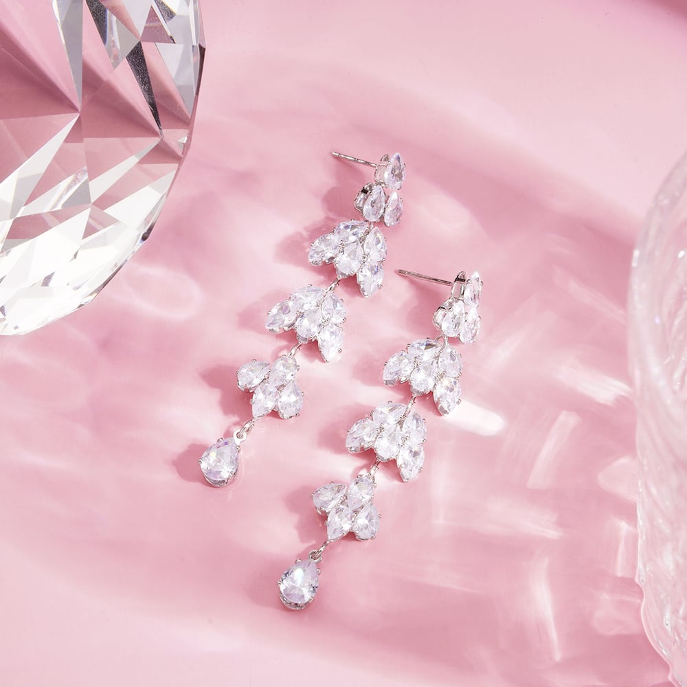 1 Pair Festive Series Flower Tassel Dangle Earrings Picture2