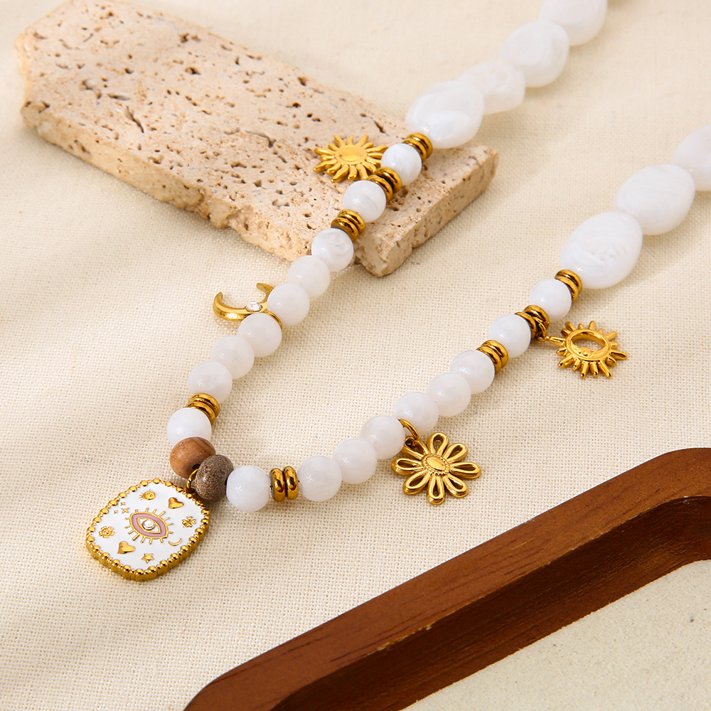 1 Piece Retro Devil's Eye Sun Beads Acrylic Gold Color Women's Pendant Necklaces h5Picture2