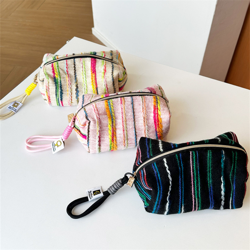 1 Piece Rainbow Stripes Color  Blocking Women's Makeup Bags Picture2