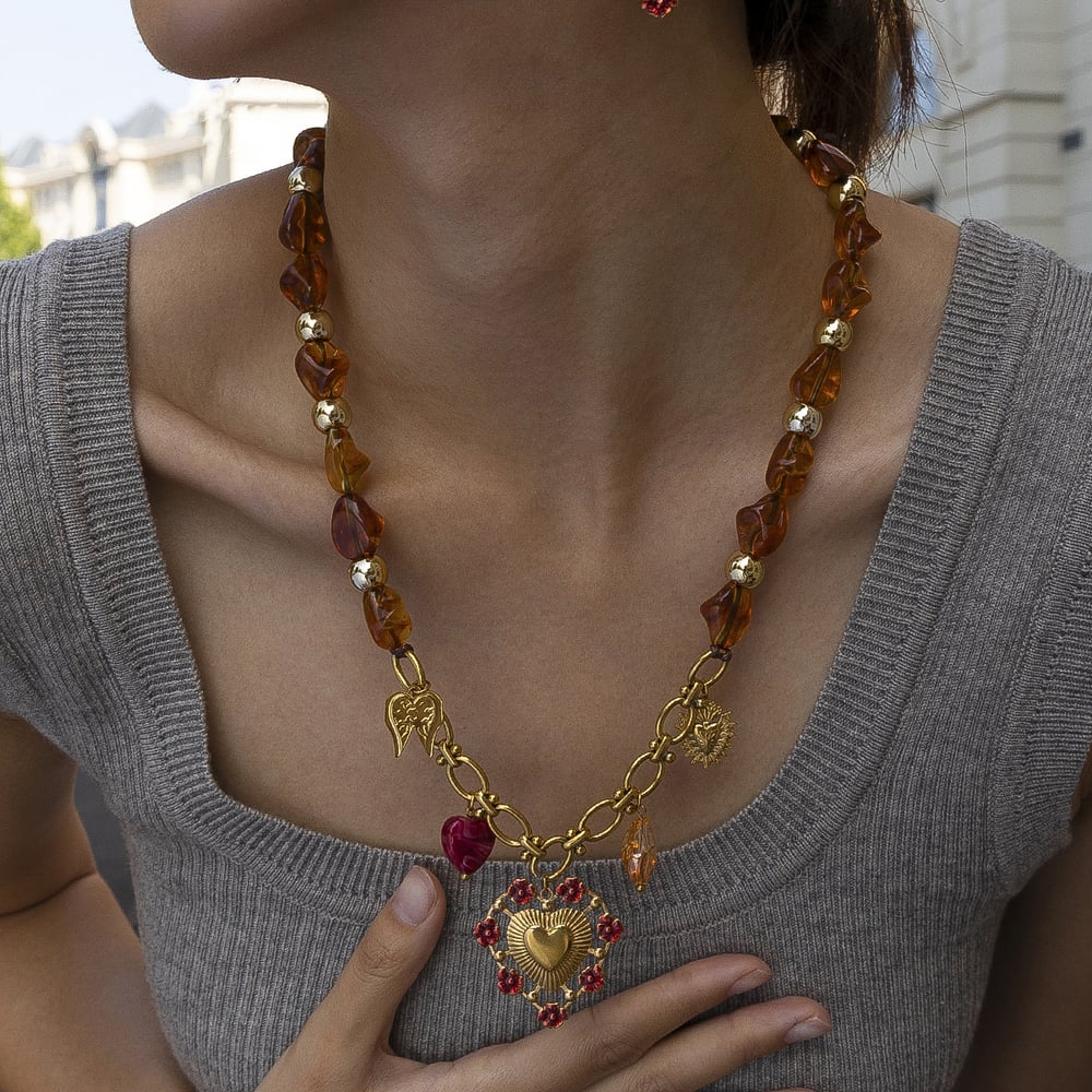 Retro Beads Acrylic Heart Pendant Necklace Set h5Picture3