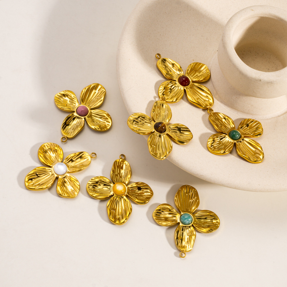 1 Piece  Sweet Flower Stainless Steel   Gold Color  Women's Pendants Picture3