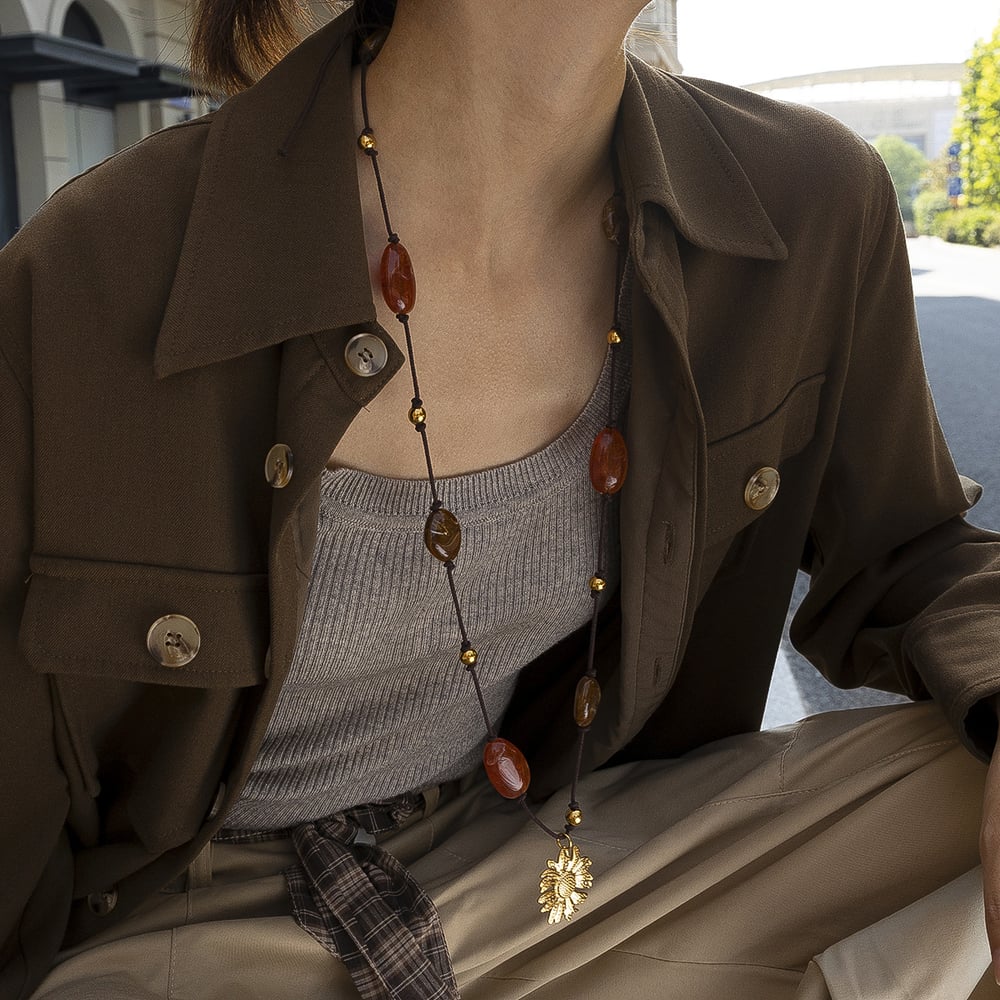 Flower Pendant Acrylic Long Necklace h5Picture3