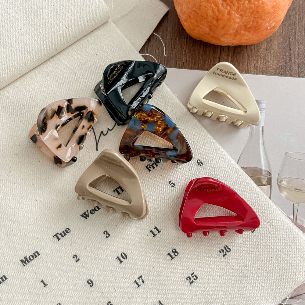 1 Piece Simple Series Retro Triangle Gradient Color Acetate Women's Hair Clips h5Picture2
