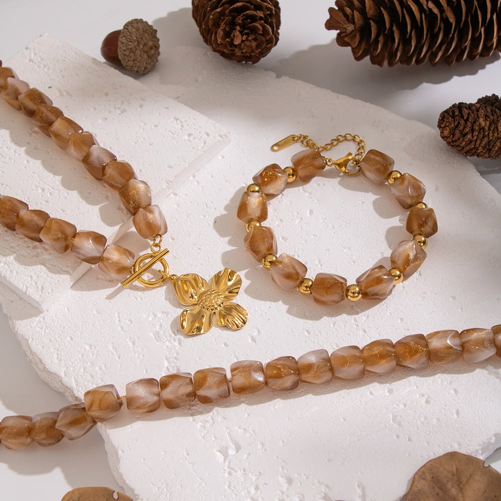 Irregular Shape Resin Beads Flower Pendant Necklace Set h5Picture4