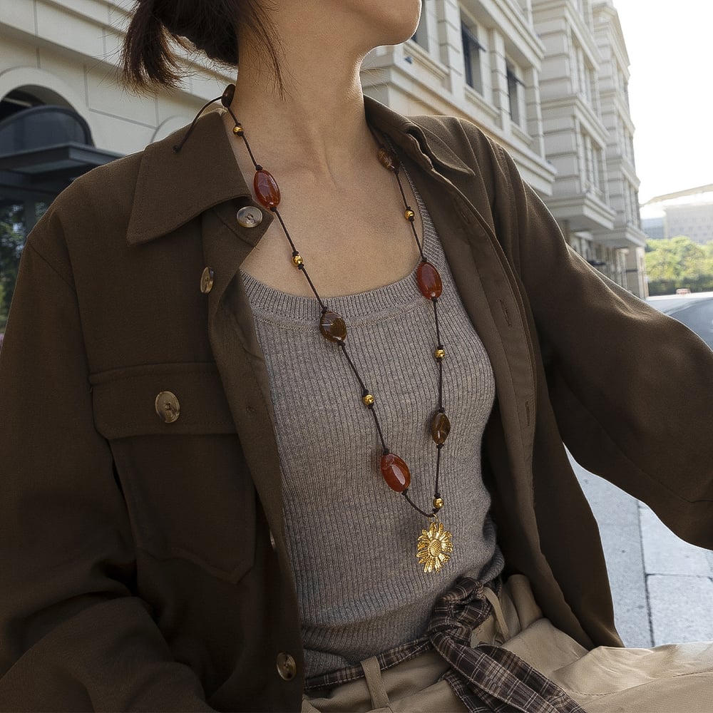 Flower Pendant Acrylic Long Necklace h5Picture2