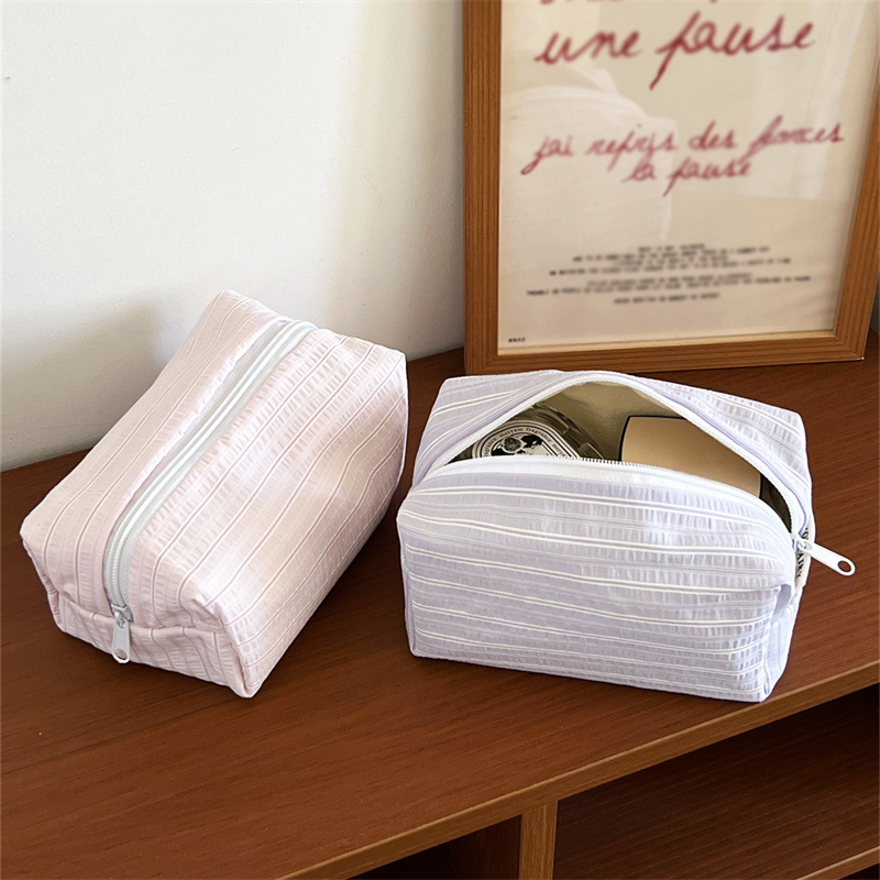 1 Piece Sweet Pastel Girl Color-Block  Makeup Bags Picture2