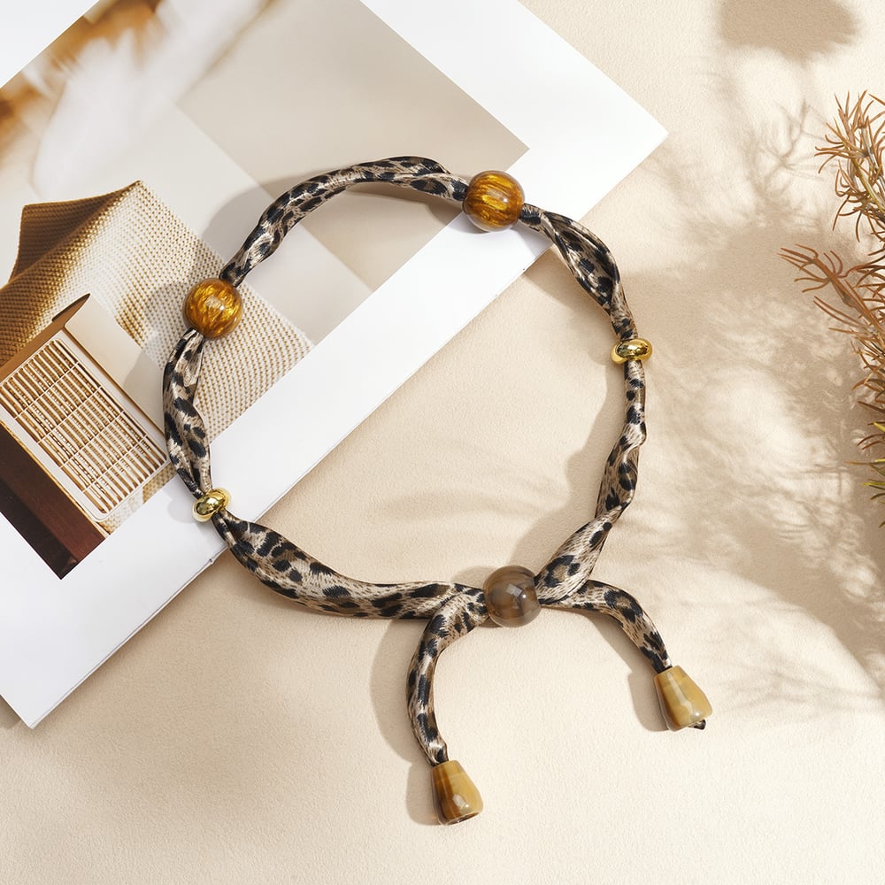 1 Piece Retro Leopard Print Fabric Scarf Necklace h5Picture6