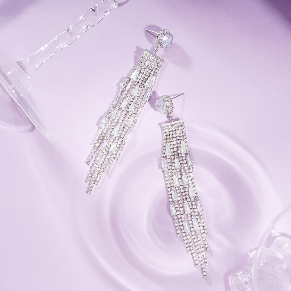 1 Pair Festive Series Tassel Dangle Earrings Picture2