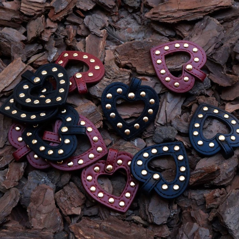 1 Piece Classic Series Vintage Punk Heart PU Women's Bag Charms Picture5